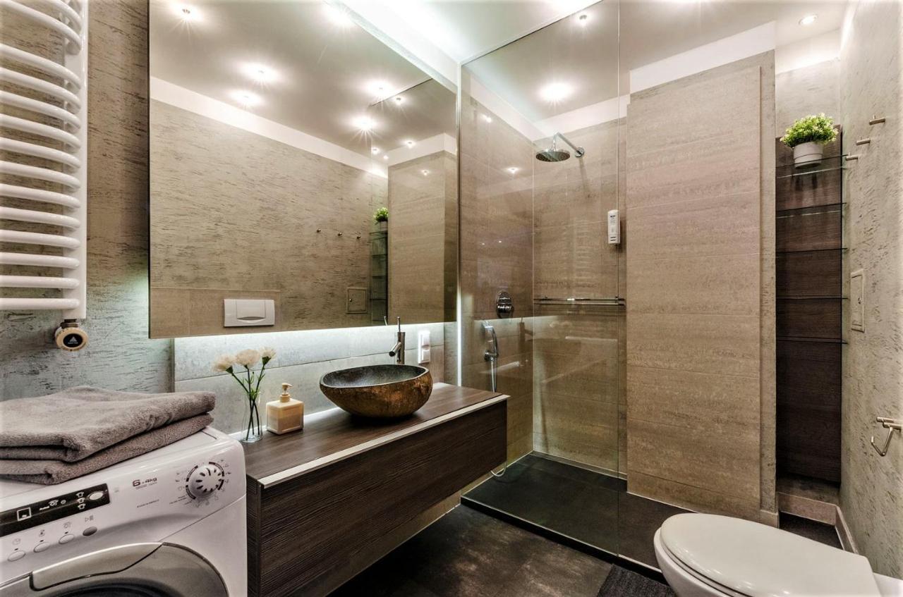 Lupoapartments Krolewska Penthouse Mandoria Parking Dostep Na Kod Lodz  Exterior photo